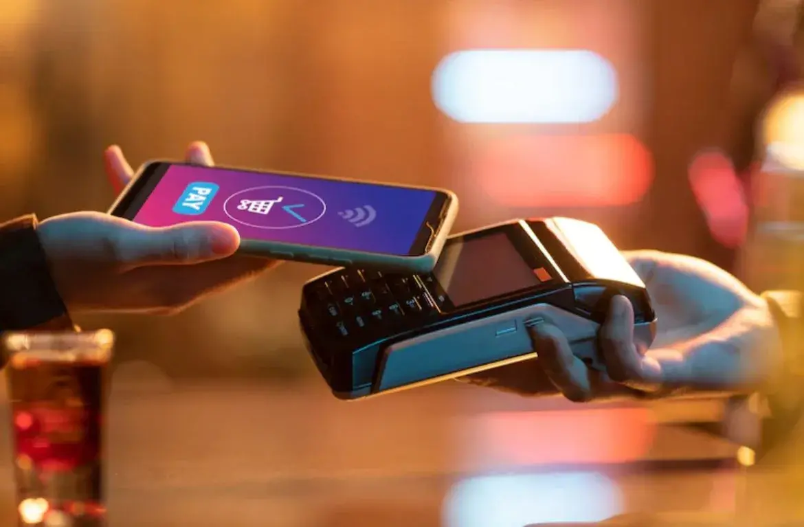 Cuenta digital con soporte 24h vs horario limitado